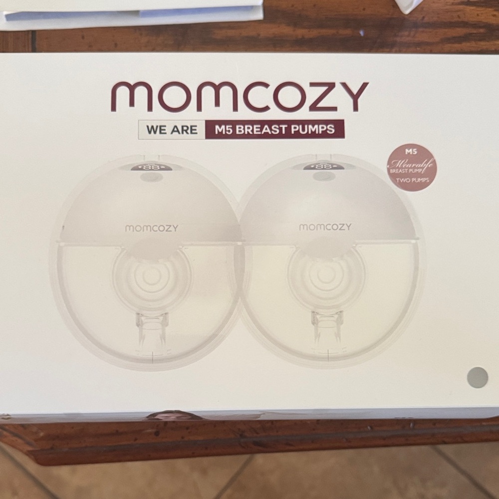 Momcozy M5 Breast Pumps